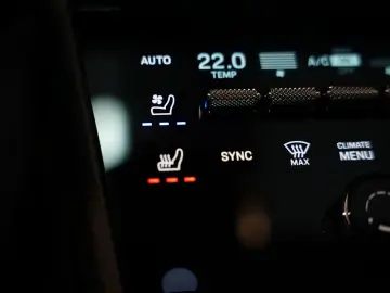 Cayenne  1.H  21  Chrono  Pano  AHK  BOSE  ACC