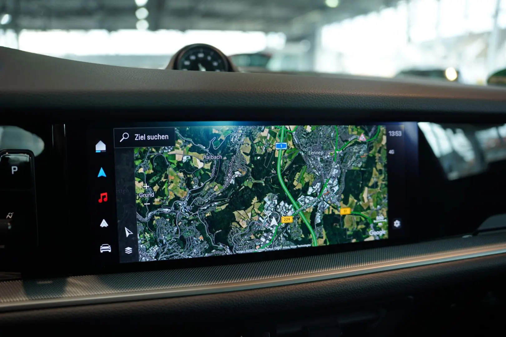 Cayenne  1.H  21  Chrono  Pano  AHK  BOSE  ACC