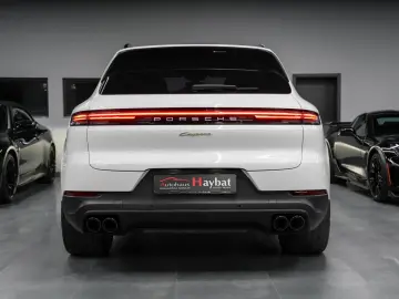 Cayenne E-Hybrid Matrix-Pano-Luft-HeadUp-21