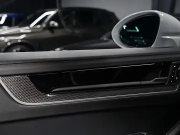 Cayenne E-Hybrid Matrix-Pano-Luft-HeadUp-21