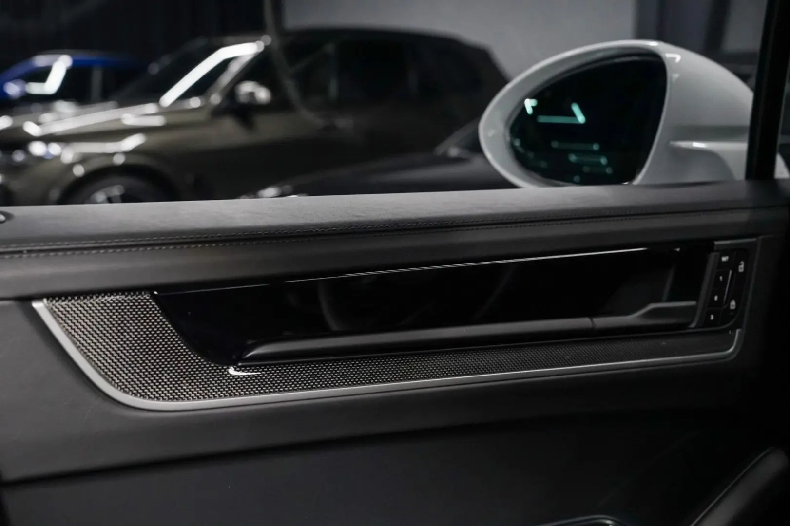 Cayenne E-Hybrid Matrix-Pano-Luft-HeadUp-21