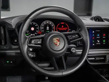 Cayenne E-Hybrid Matrix-Pano-Luft-HeadUp-21