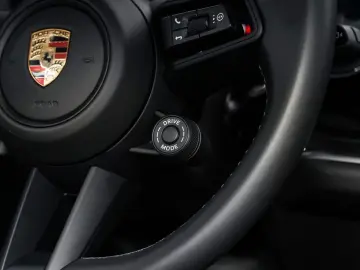 Cayenne E-Hybrid Matrix-Pano-Luft-HeadUp-21