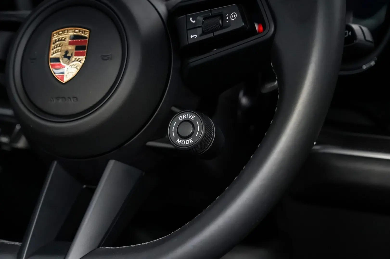 Cayenne E-Hybrid Matrix-Pano-Luft-HeadUp-21