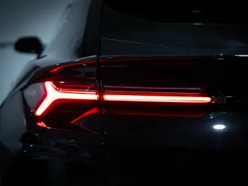 Lamborghini Urus 2021   650 CP   Pachet Full Novitec