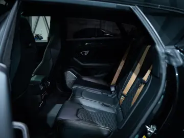 Lamborghini Urus 2021   650 CP   Pachet Full Novitec