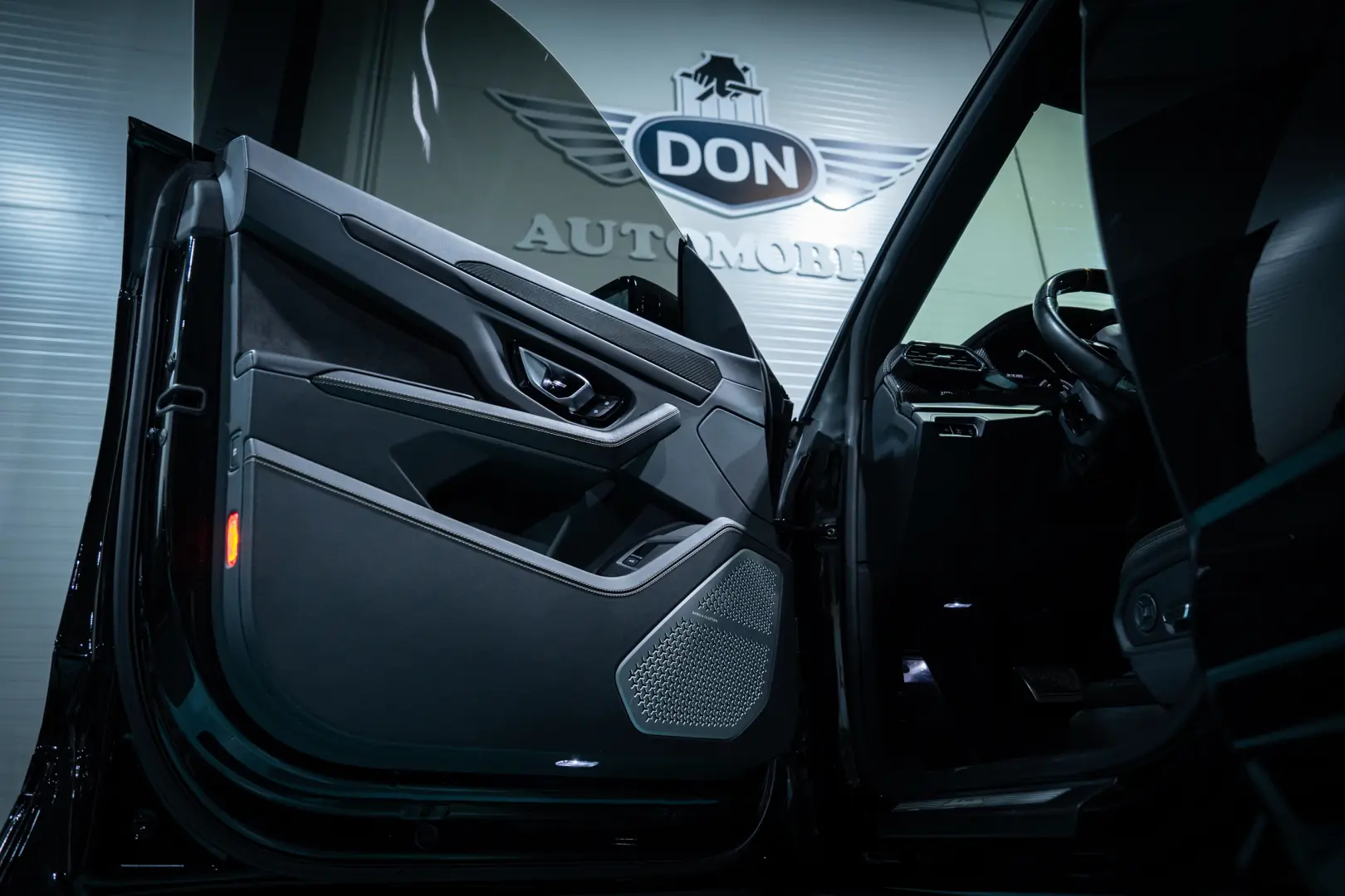 Lamborghini Urus 2021   650 CP   Pachet Full Novitec