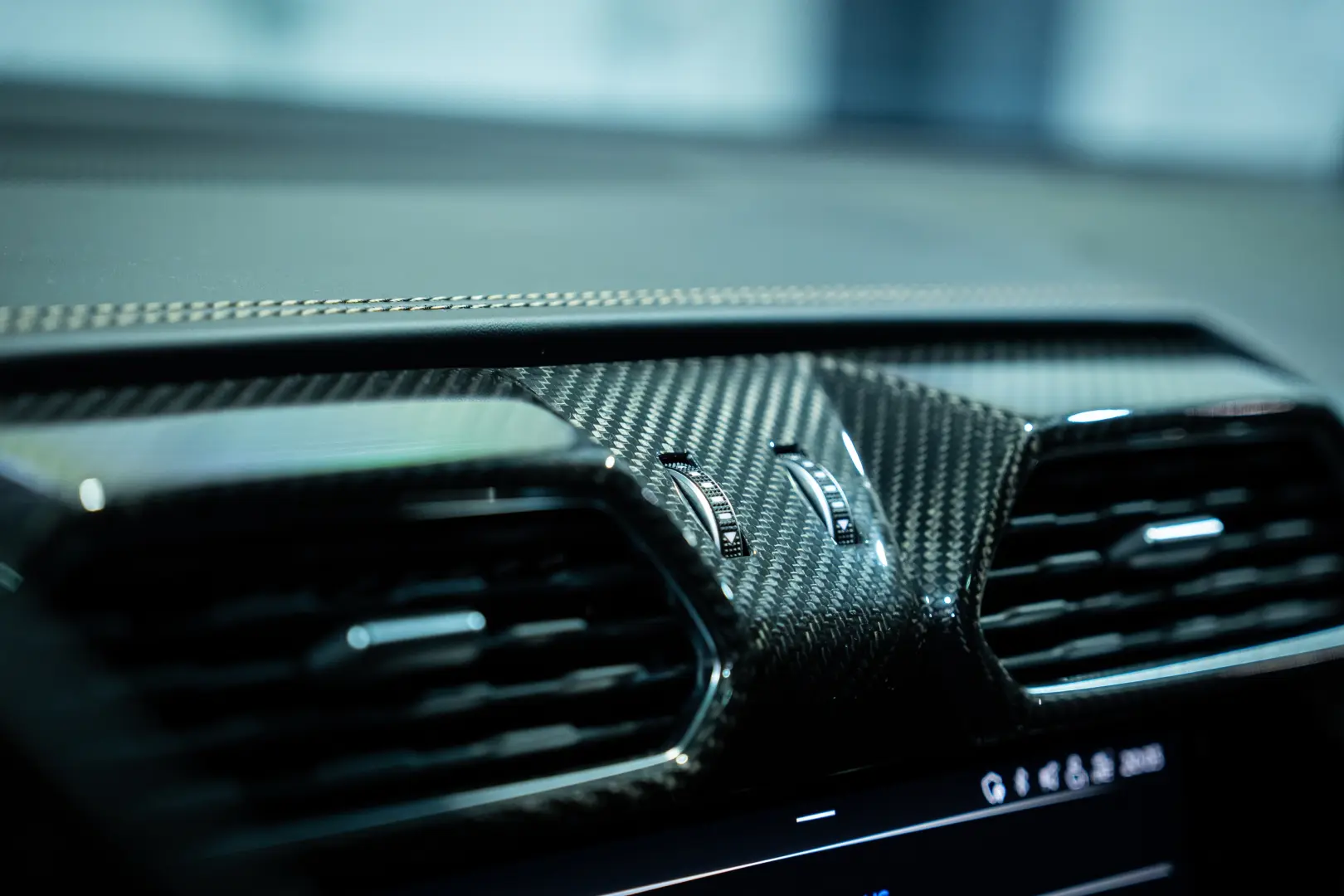 Lamborghini Urus 2021   650 CP   Pachet Full Novitec