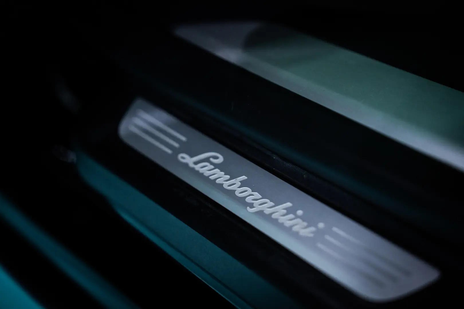 Lamborghini Urus 2021   650 CP   Pachet Full Novitec