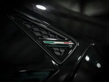 Lamborghini Urus 2021   650 CP   Pachet Full Novitec