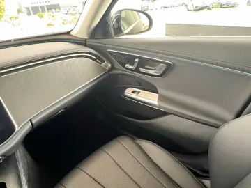 Mercedes-Benz E 400 e 4M AVANTGARDE