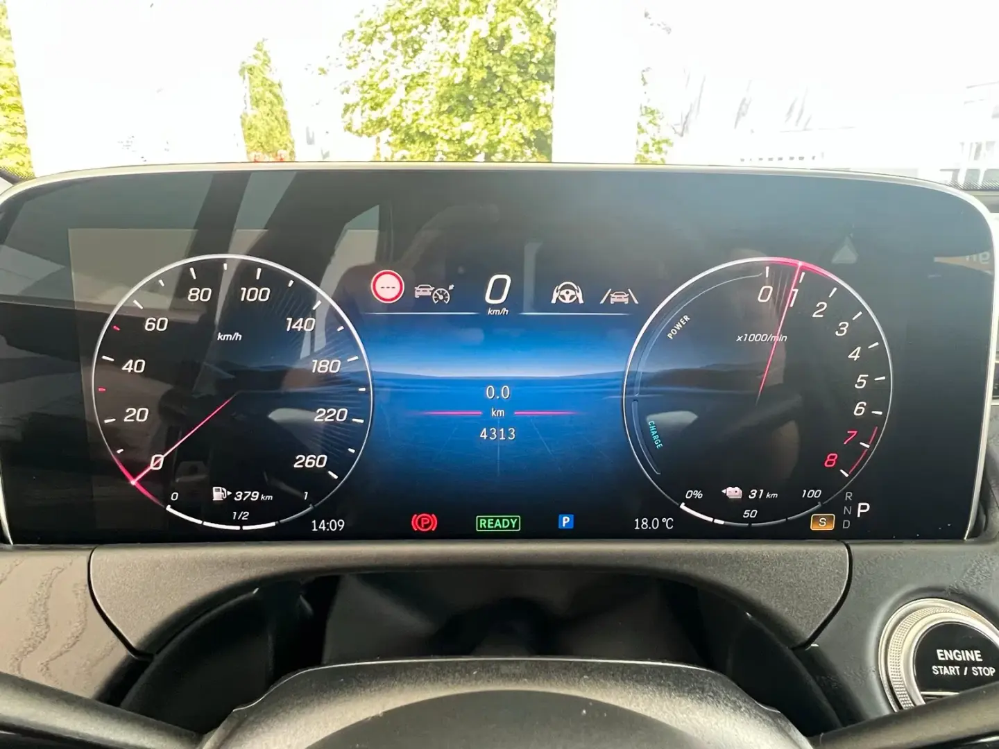 Mercedes-Benz E 400 e 4M AVANTGARDE