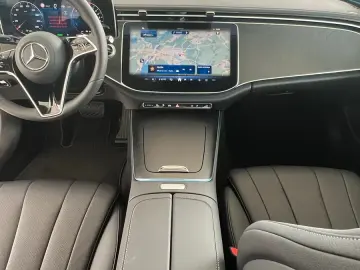 Mercedes-Benz E 400 e 4M AVANTGARDE