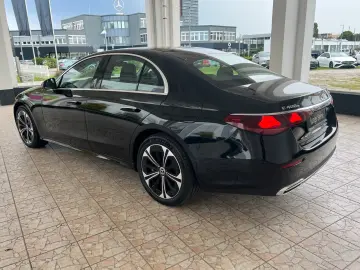 Mercedes-Benz E 400 e 4M AVANTGARDE