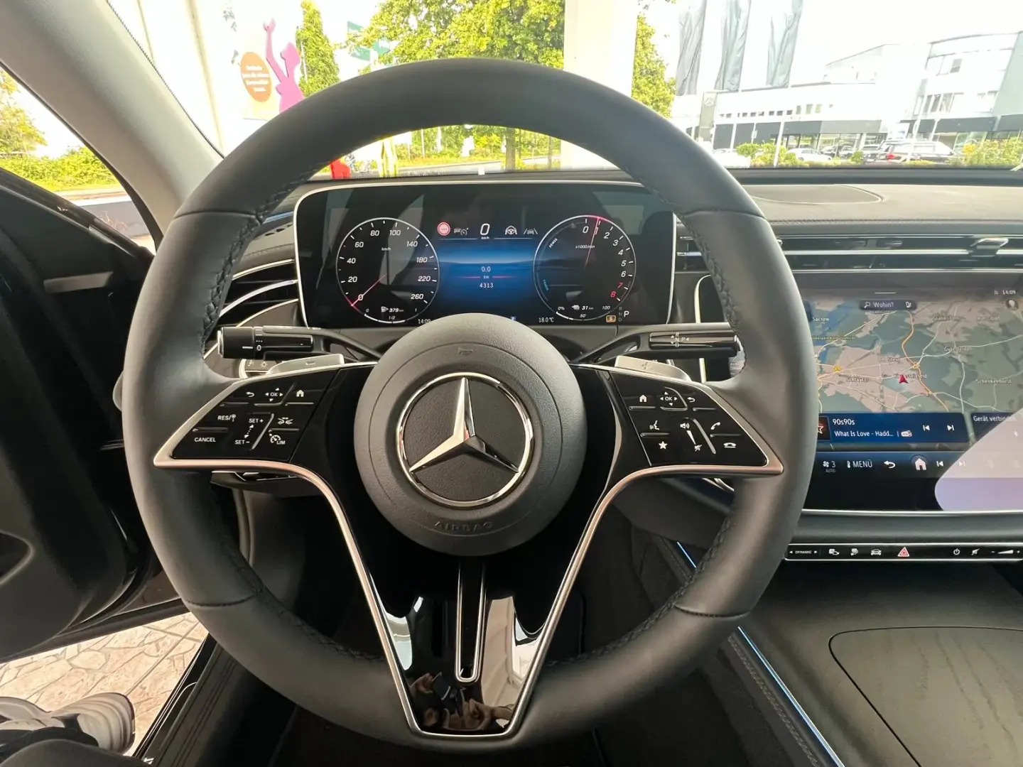 Mercedes-Benz E 400 e 4M AVANTGARDE