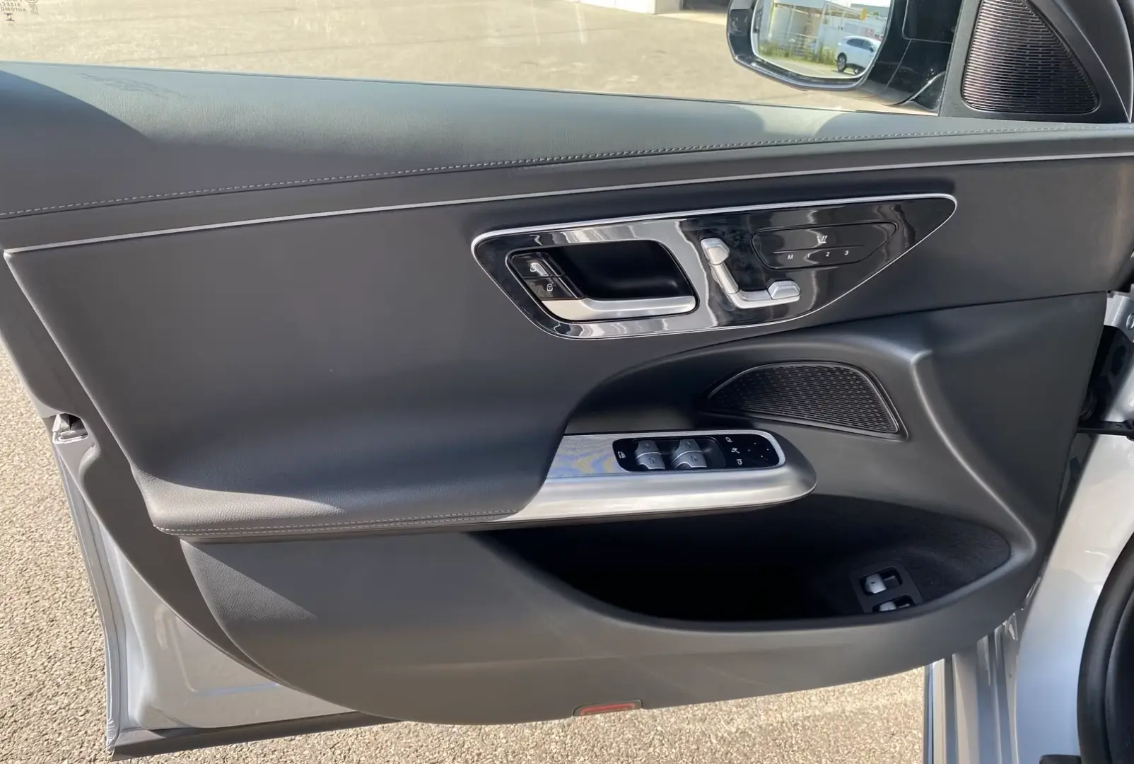 Mercedes-Benz E 400 e 4M AMG Night