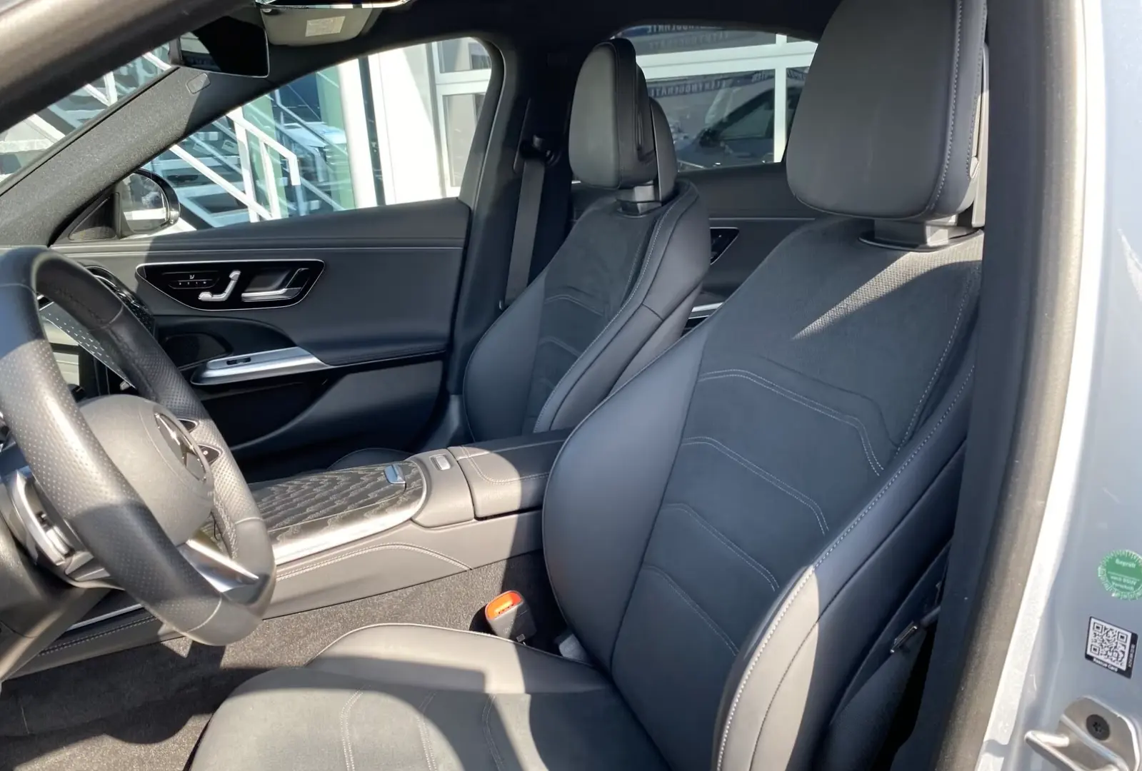 Mercedes-Benz E 400 e 4M AMG Night