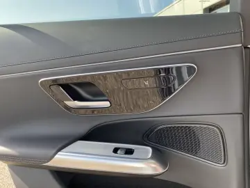 Mercedes-Benz E 400 e 4M AMG Night