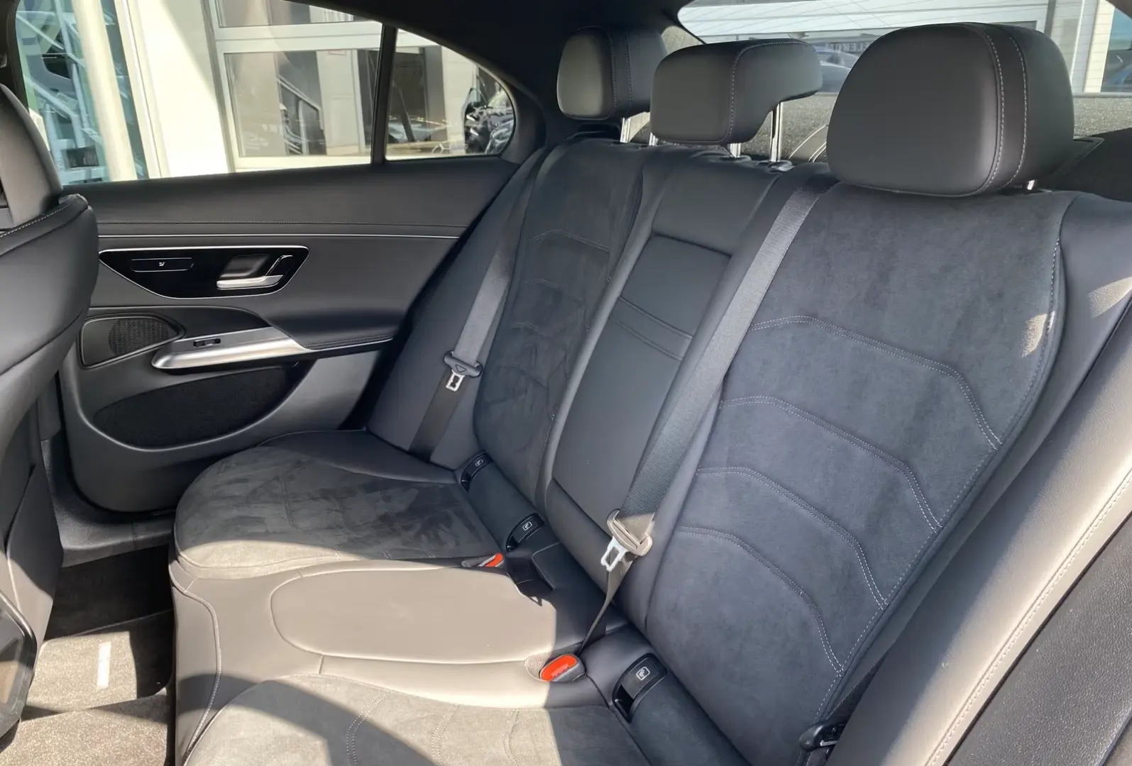 Mercedes-Benz E 400 e 4M AMG Night