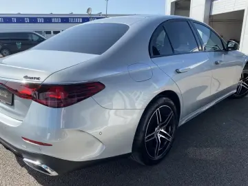 Mercedes-Benz E 400 e 4M AMG Night