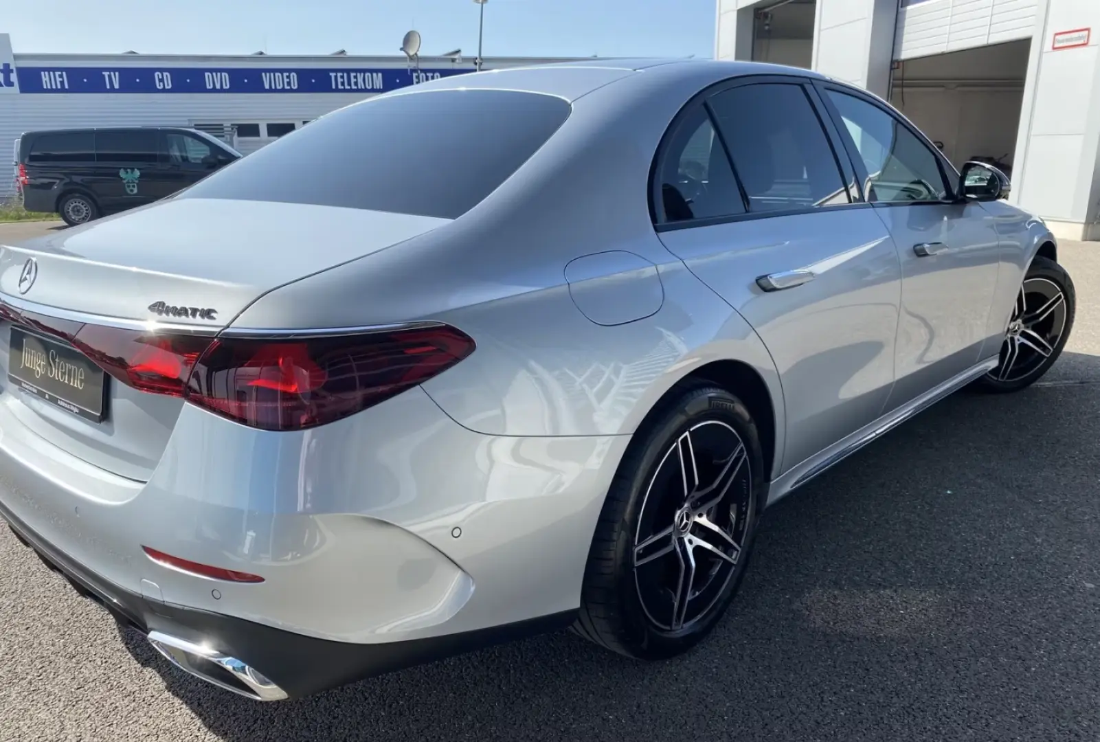 Mercedes-Benz E 400 e 4M AMG Night