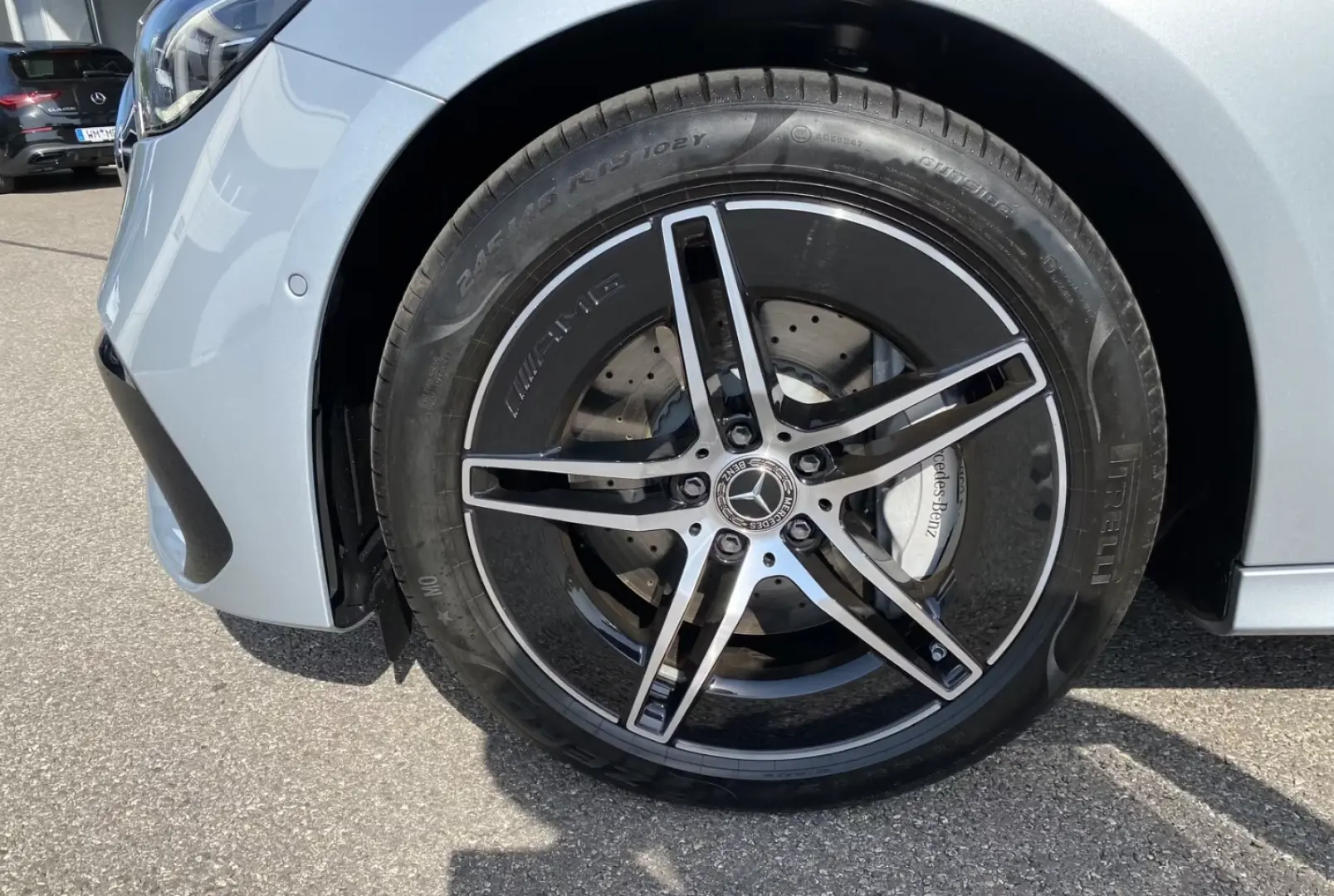 Mercedes-Benz E 400 e 4M AMG Night