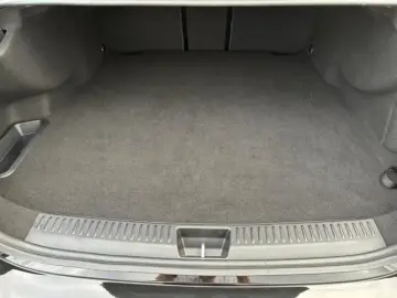 Mercedes-Benz E 400 e 4M Avantg. Panorama. Distronic