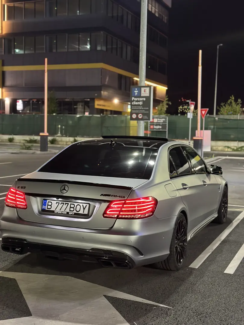 Mercedes-Benz E 63 AMG