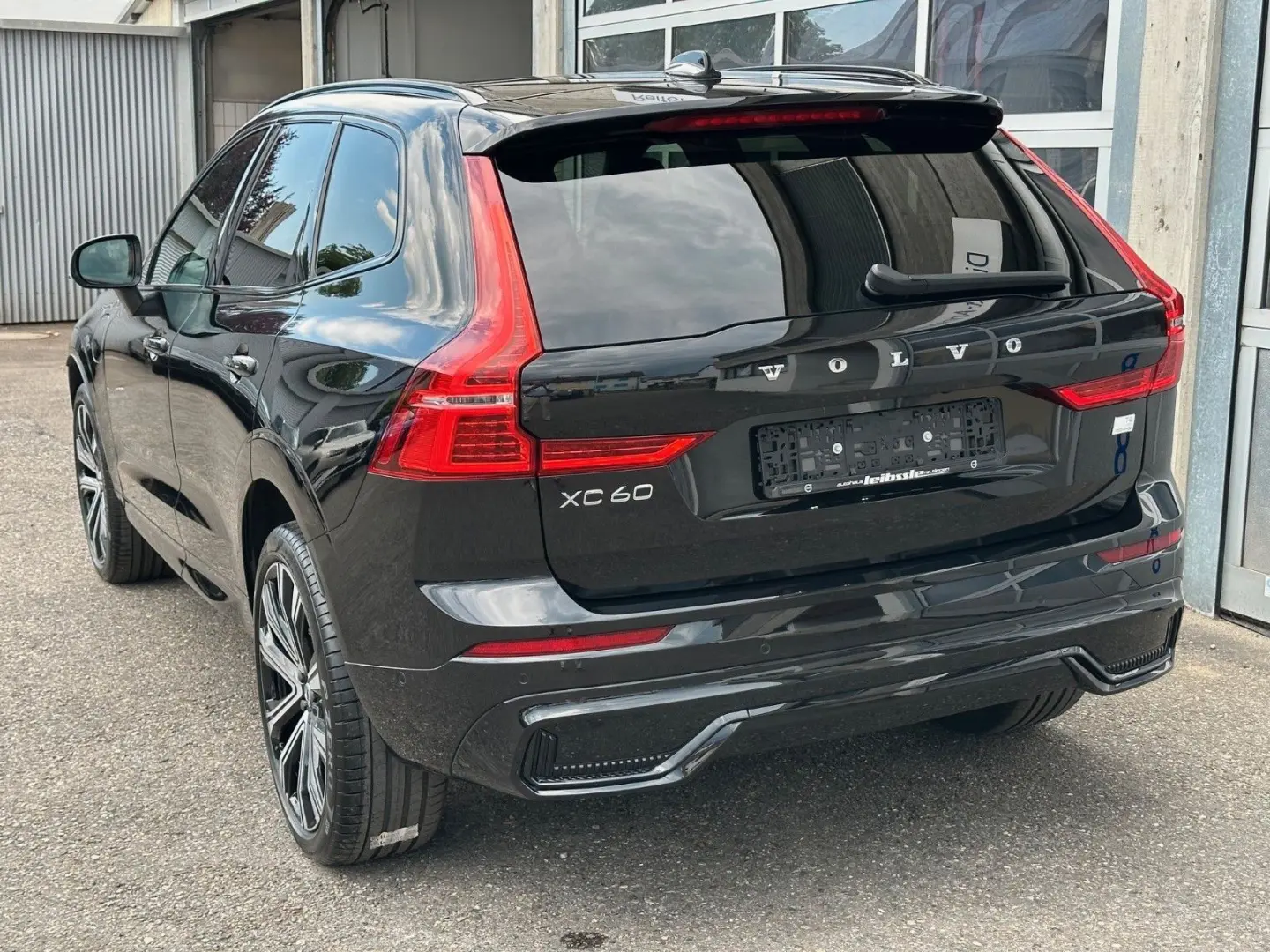 Volvo XC60 T8 R-Design Recharge AWD