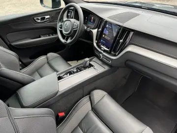 Volvo XC60 T8 R-Design Recharge AWD