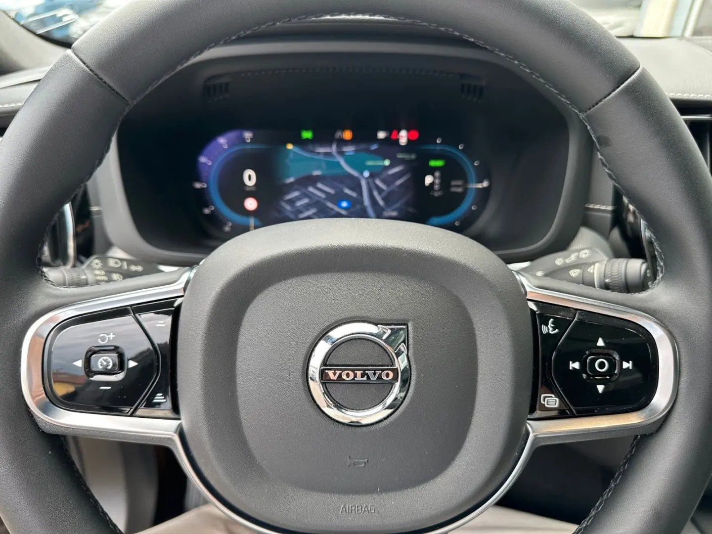 Volvo XC60 T8 R-Design Recharge AWD