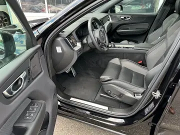 Volvo XC60 T8 R-Design Recharge AWD