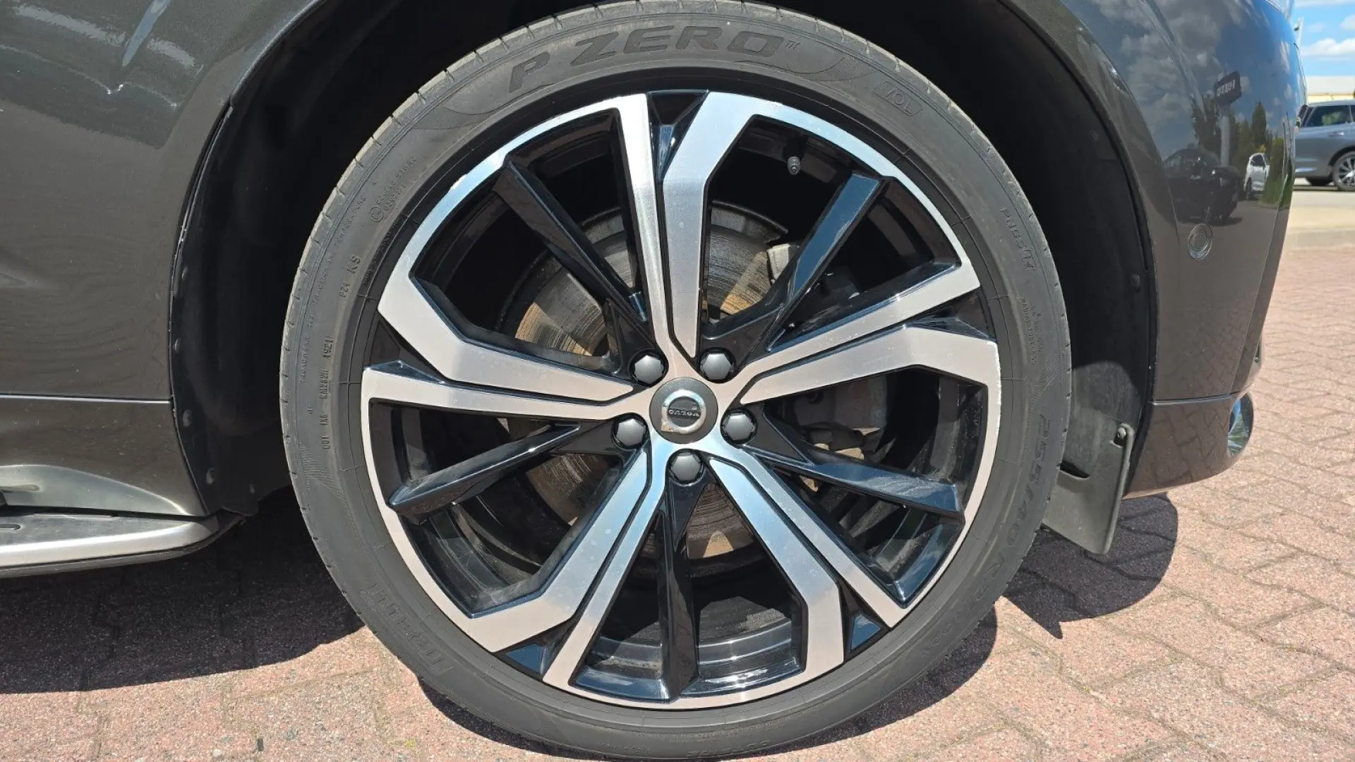 Volvo XC60 T8 AWD Recharge R Design