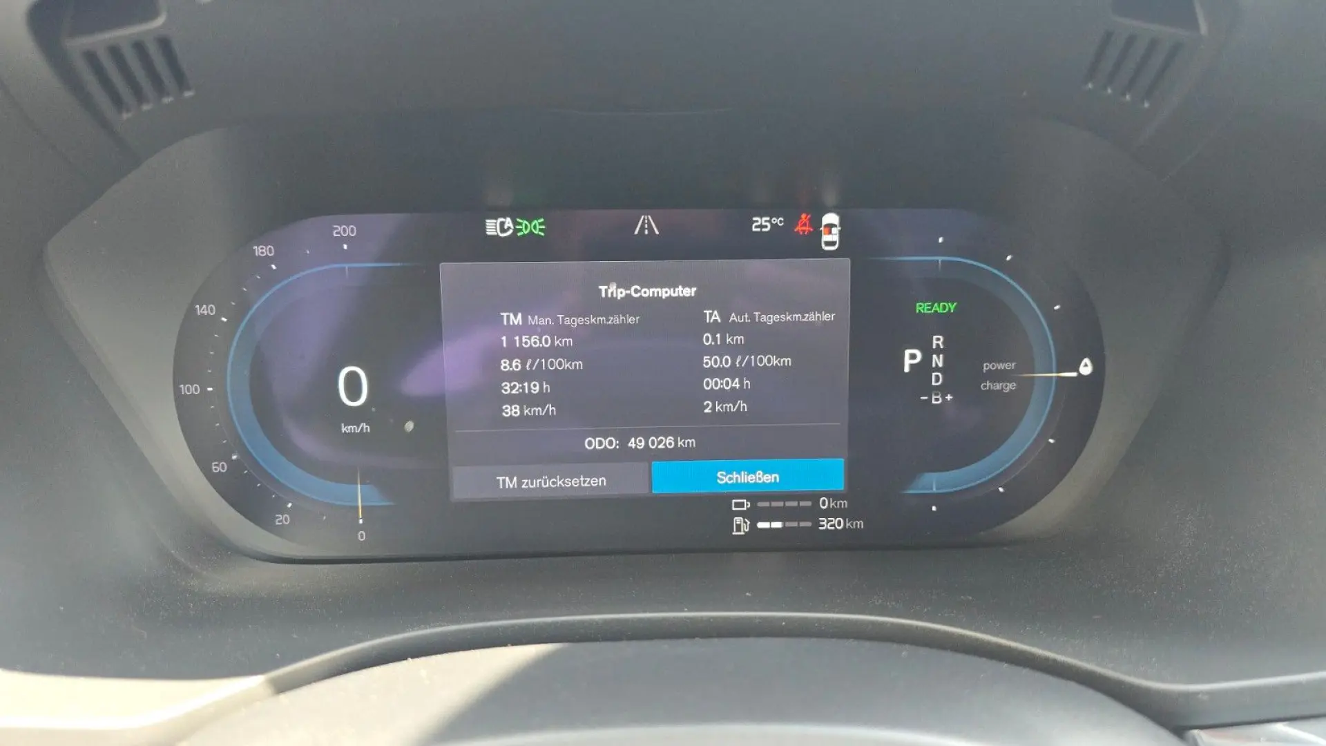 Volvo XC60 T8 AWD Recharge R Design