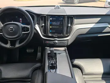 Volvo XC60 T8 AWD Recharge R Design