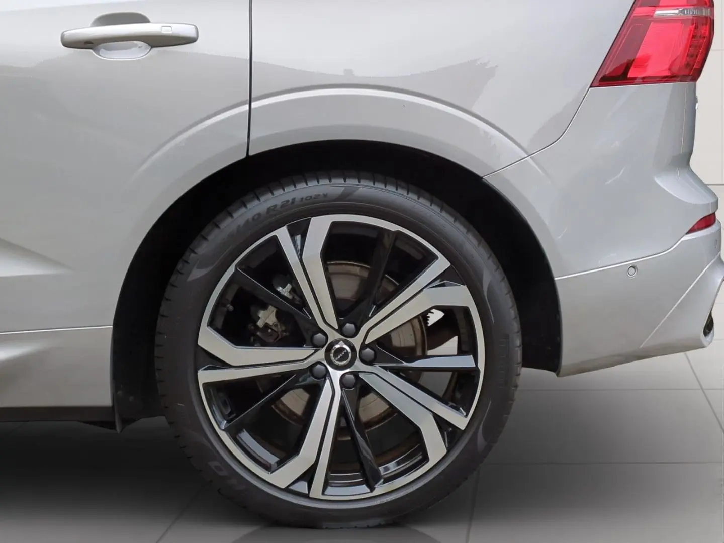 Volvo XC60 T6 Recharge R-Design