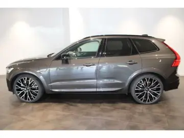 Volvo XC60 T8 Recharge R-Design AWD