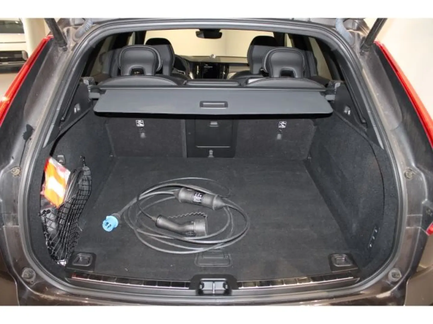 Volvo XC60 T8 Recharge R-Design AWD