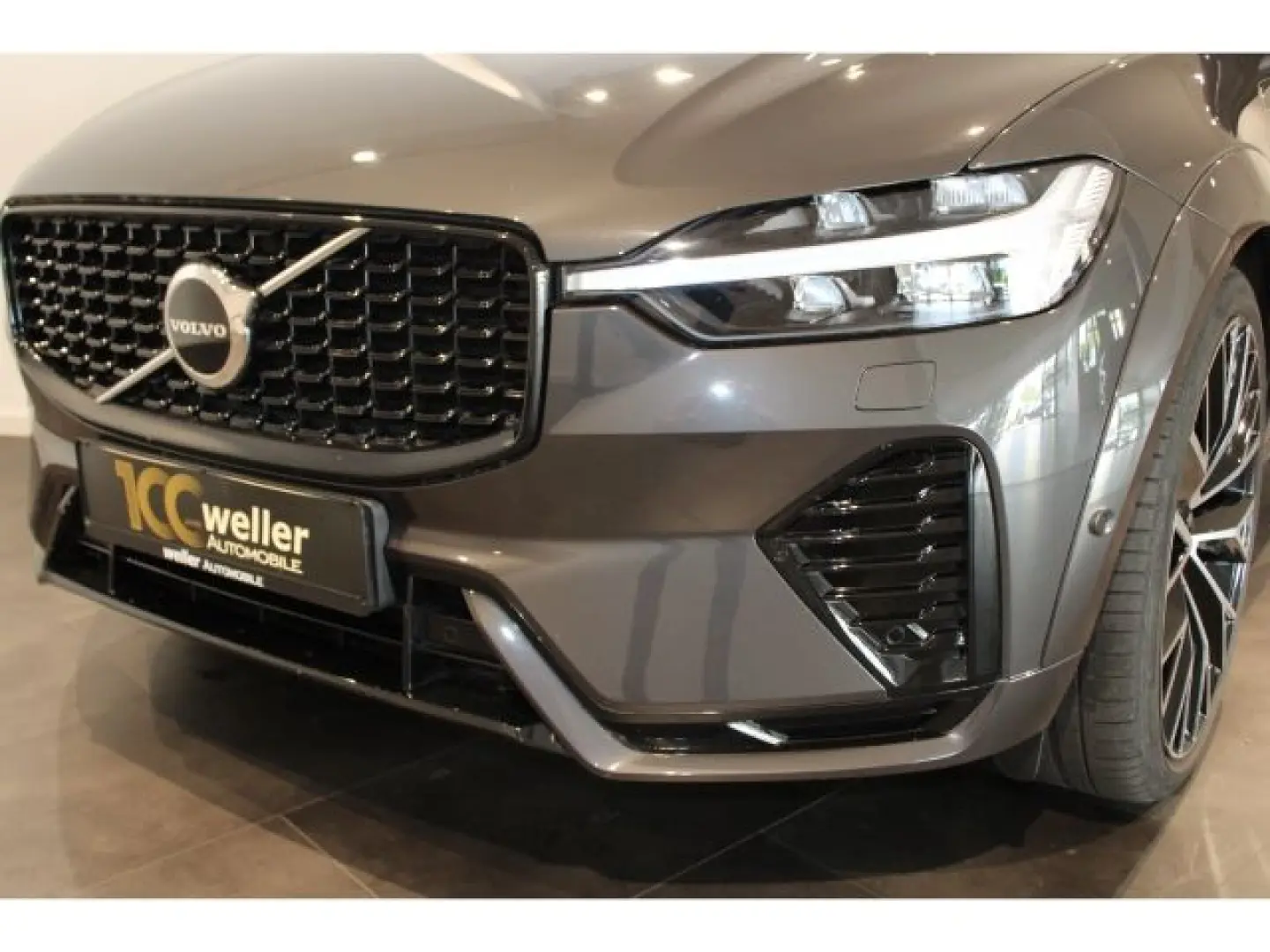 Volvo XC60 T8 Recharge R-Design AWD