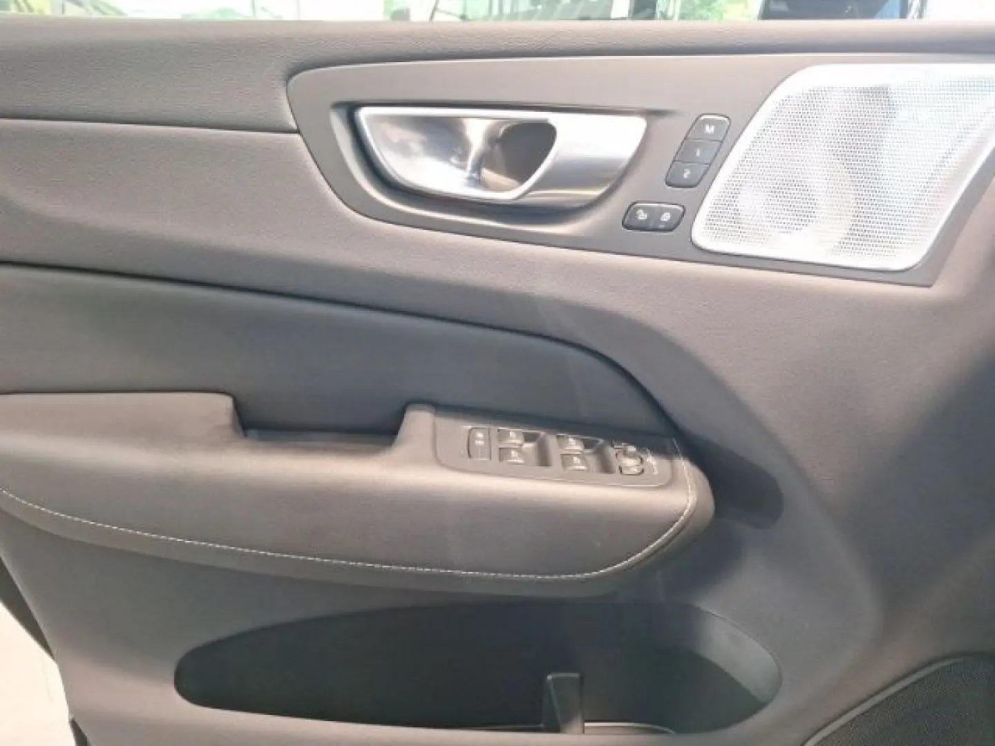 Volvo XC60 Ultimate Dark AWD T8