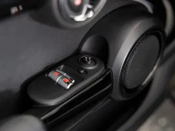 ONE Mini  NAVI-LEDER-KAMERA-GARANTIE-SERVICEPAKE