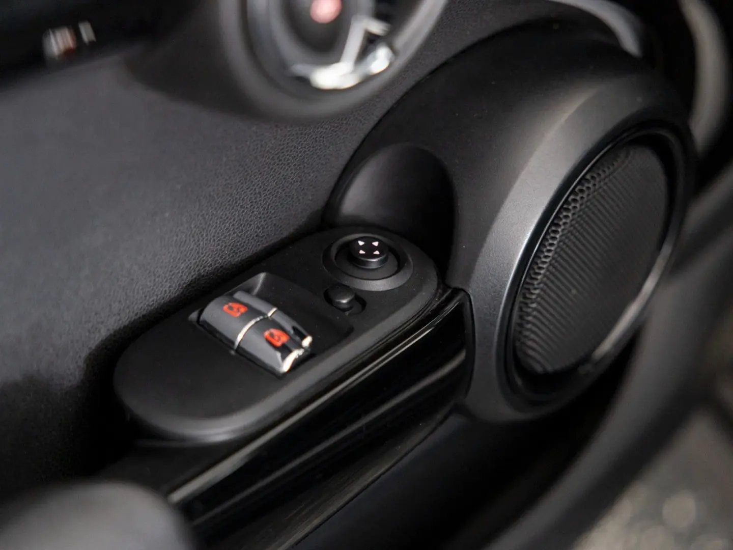 ONE Mini  NAVI-LEDER-KAMERA-GARANTIE-SERVICEPAKE