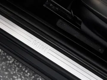 ONE Mini  NAVI-LEDER-KAMERA-GARANTIE-SERVICEPAKE