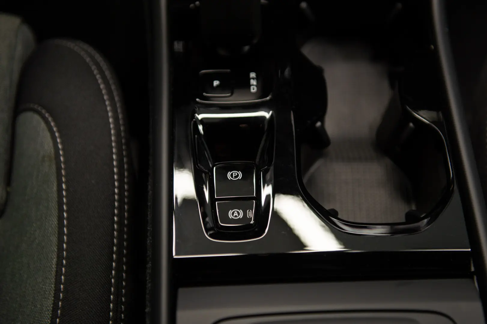 Volvo XC 40 B3 Mild Hybrid 2WD