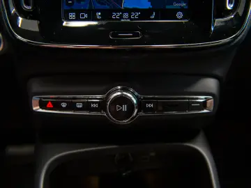 Volvo XC 40 B3 Mild Hybrid 2WD