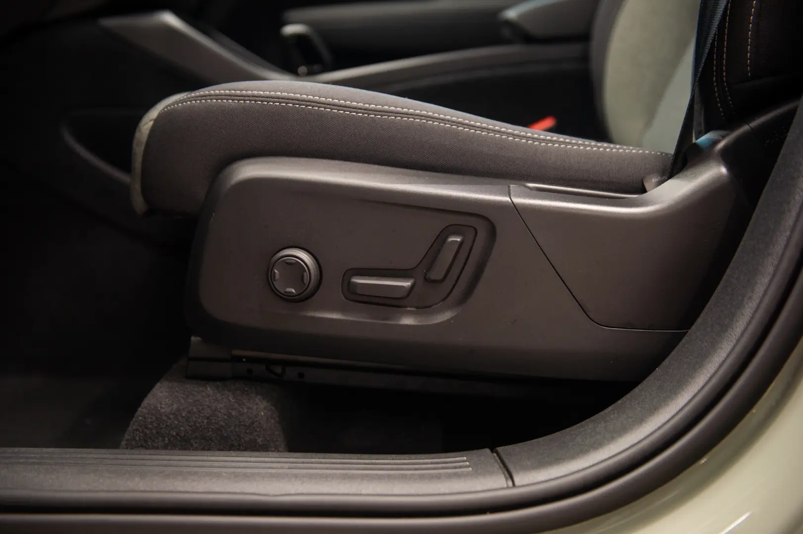 Volvo XC 40 B3 Mild Hybrid 2WD