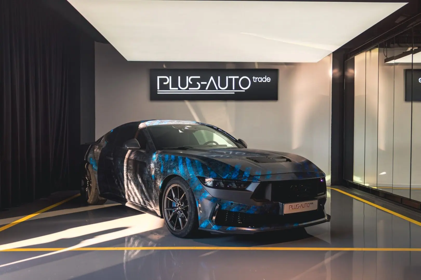 Ford Mustang Fastback 5.0 Ti-VCT V8 334 kW Dark Horse