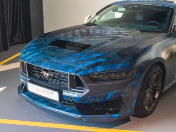 Ford Mustang Fastback 5.0 Ti-VCT V8 334 kW Dark Horse