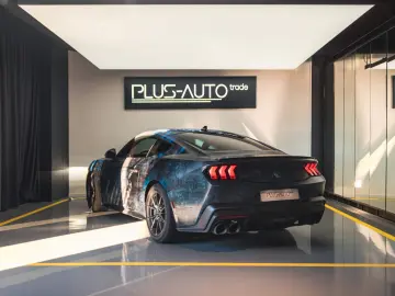 Ford Mustang Fastback 5.0 Ti-VCT V8 334 kW Dark Horse