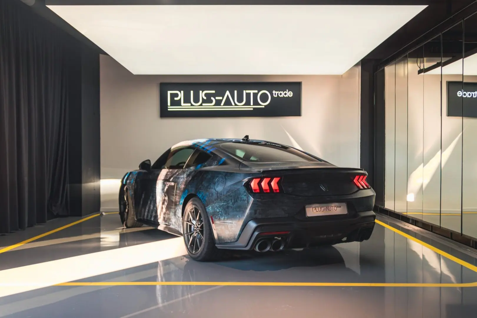 Ford Mustang Fastback 5.0 Ti-VCT V8 334 kW Dark Horse